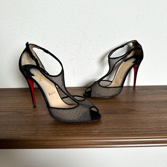 ❤️SOLD❤️Christian Louboutin Heels - Picture 2 of 12